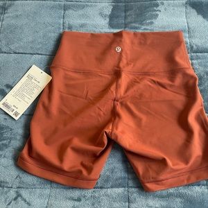 NWT Lululemon Wunder Train HR Short 6”
